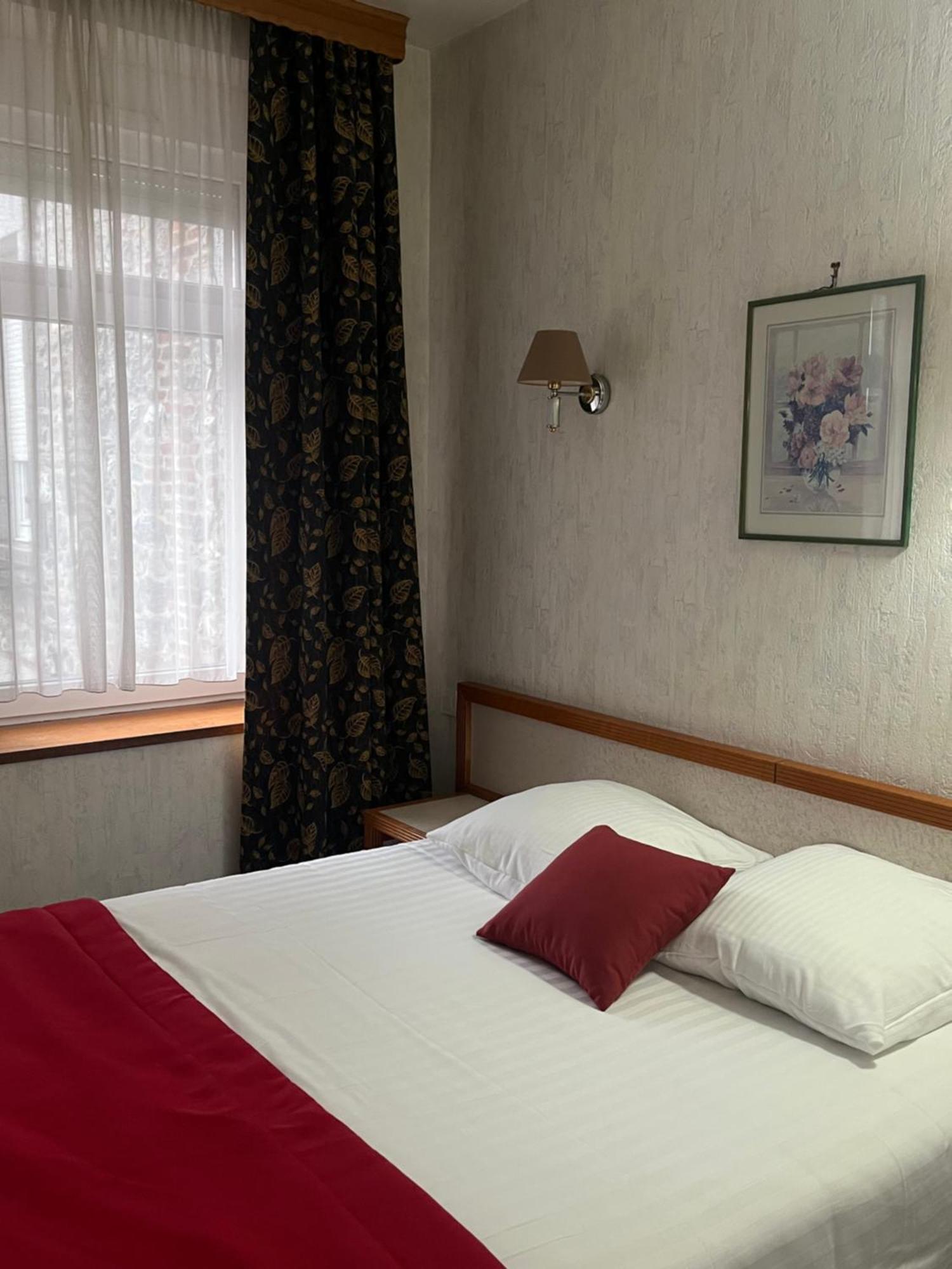 Hotel Val Saint Hilaire Живе Екстер'єр фото