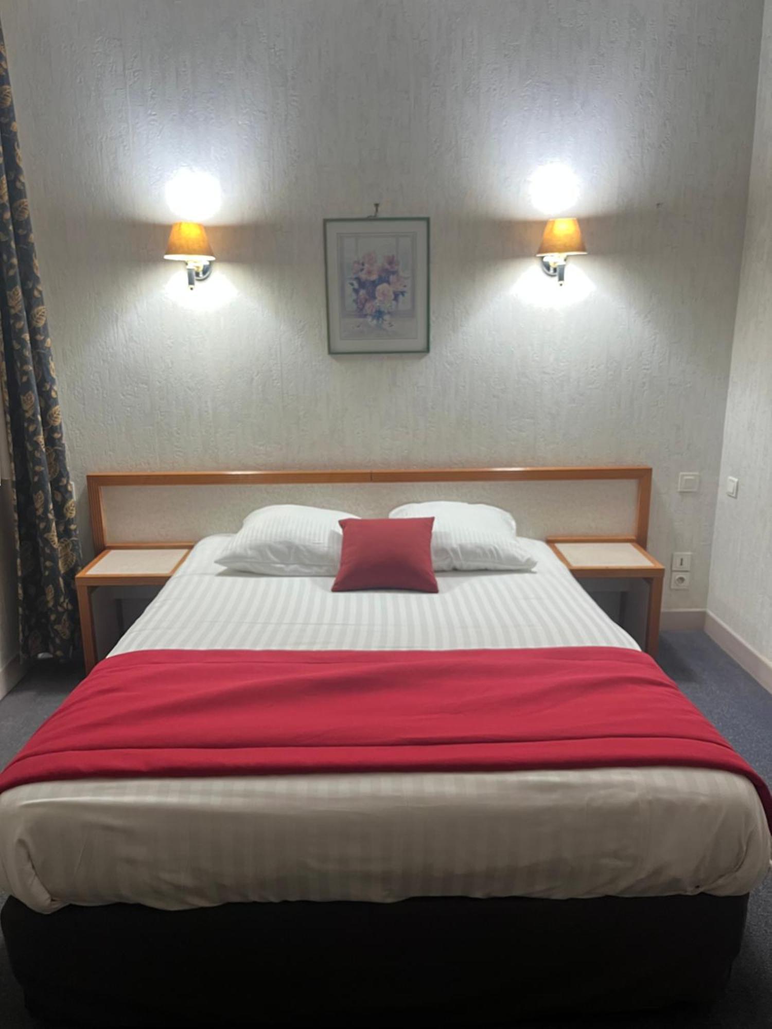 Hotel Val Saint Hilaire Живе Екстер'єр фото